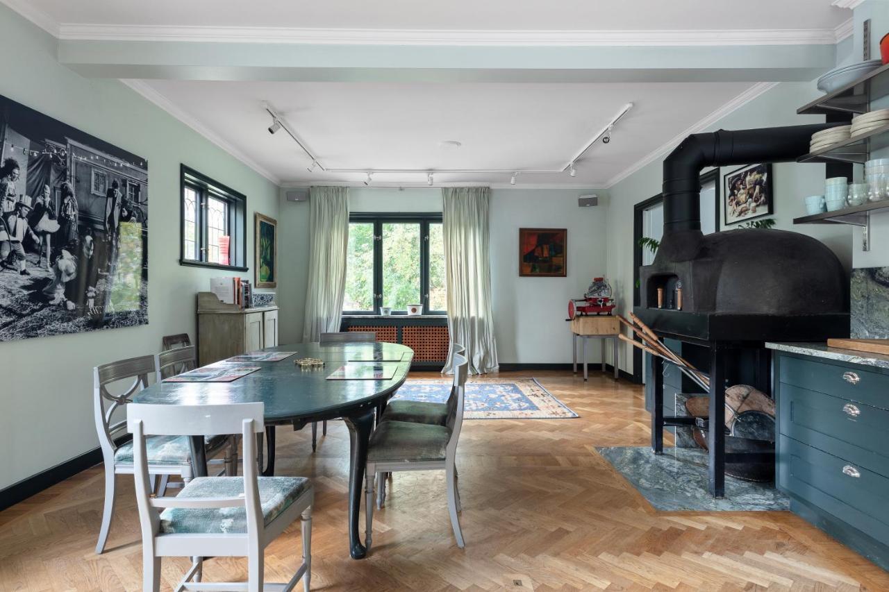Fantastic 4 Bedroom Home In Bromma With Everything Estocolmo Exterior foto