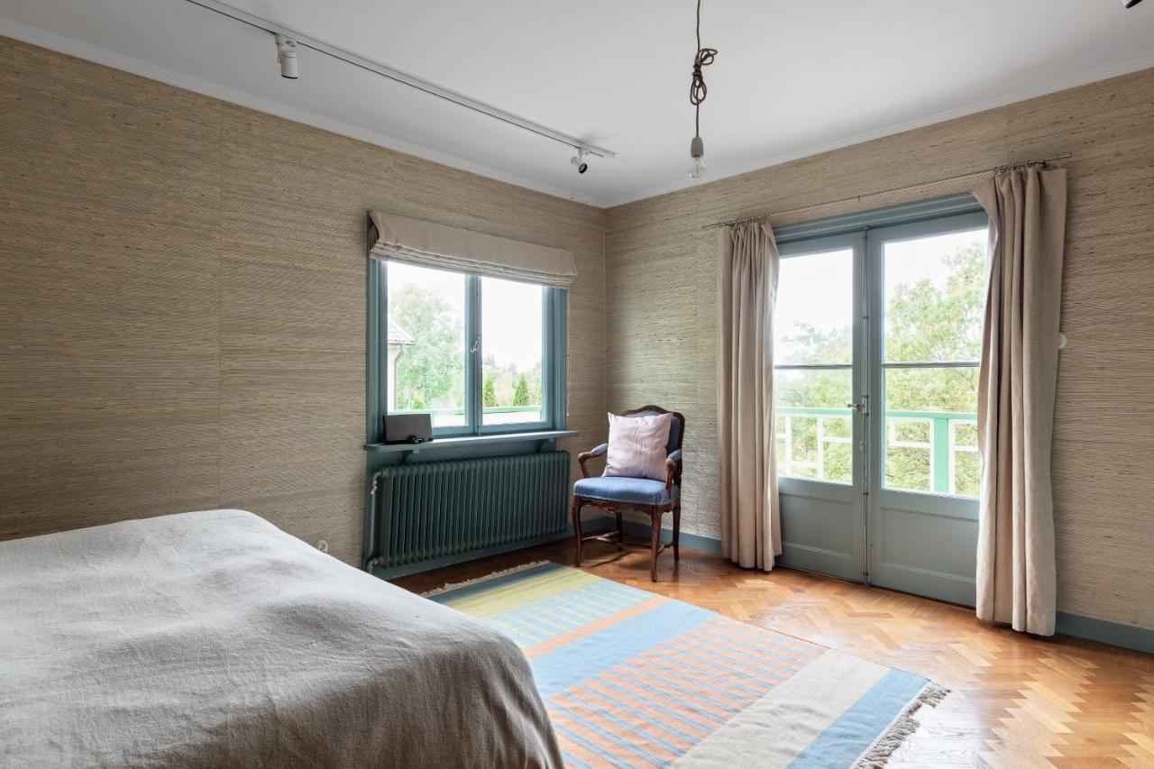 Fantastic 4 Bedroom Home In Bromma With Everything Estocolmo Exterior foto